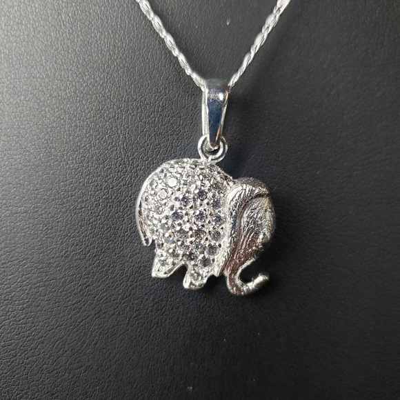 925 sterling silver elephant pendant with zirconia and 925 silver‎ chain